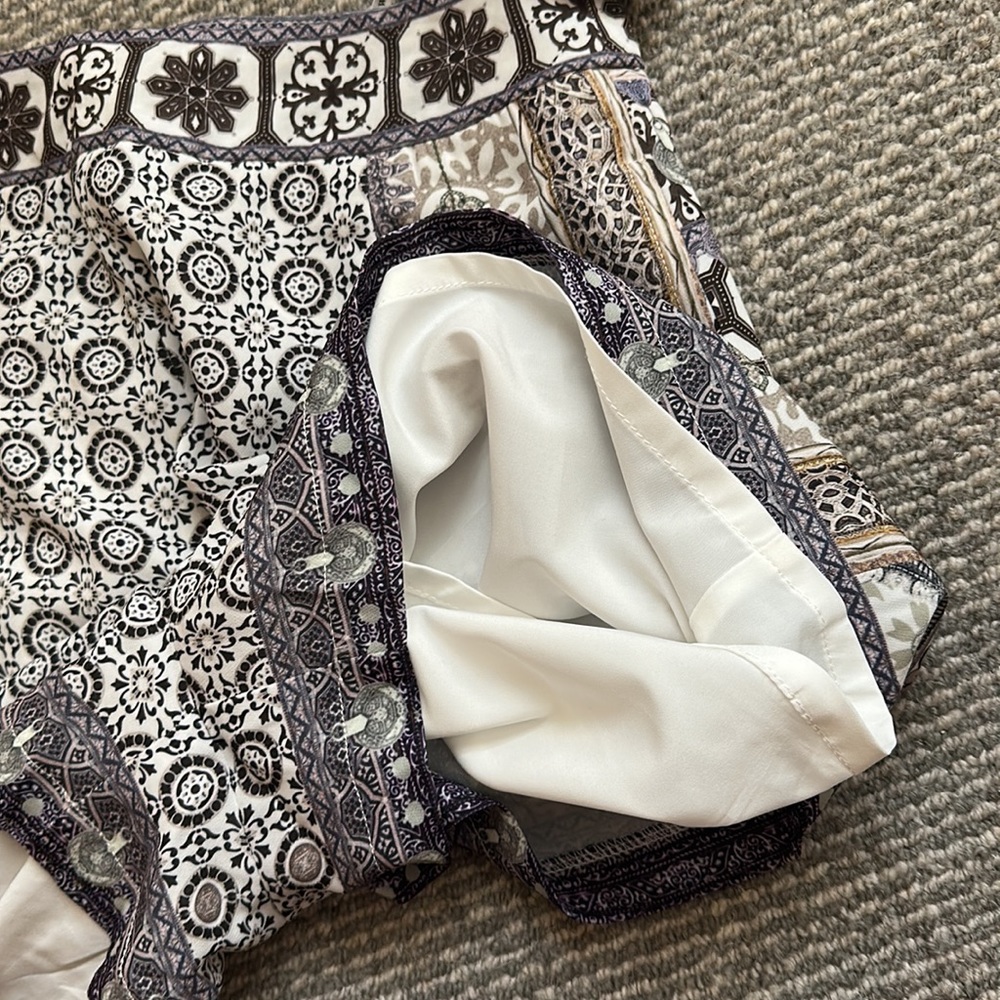 Shorts - Picture 6 of 6